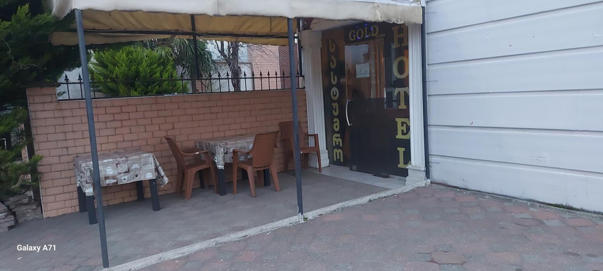 Gold Hotel Batum Екстериор снимка