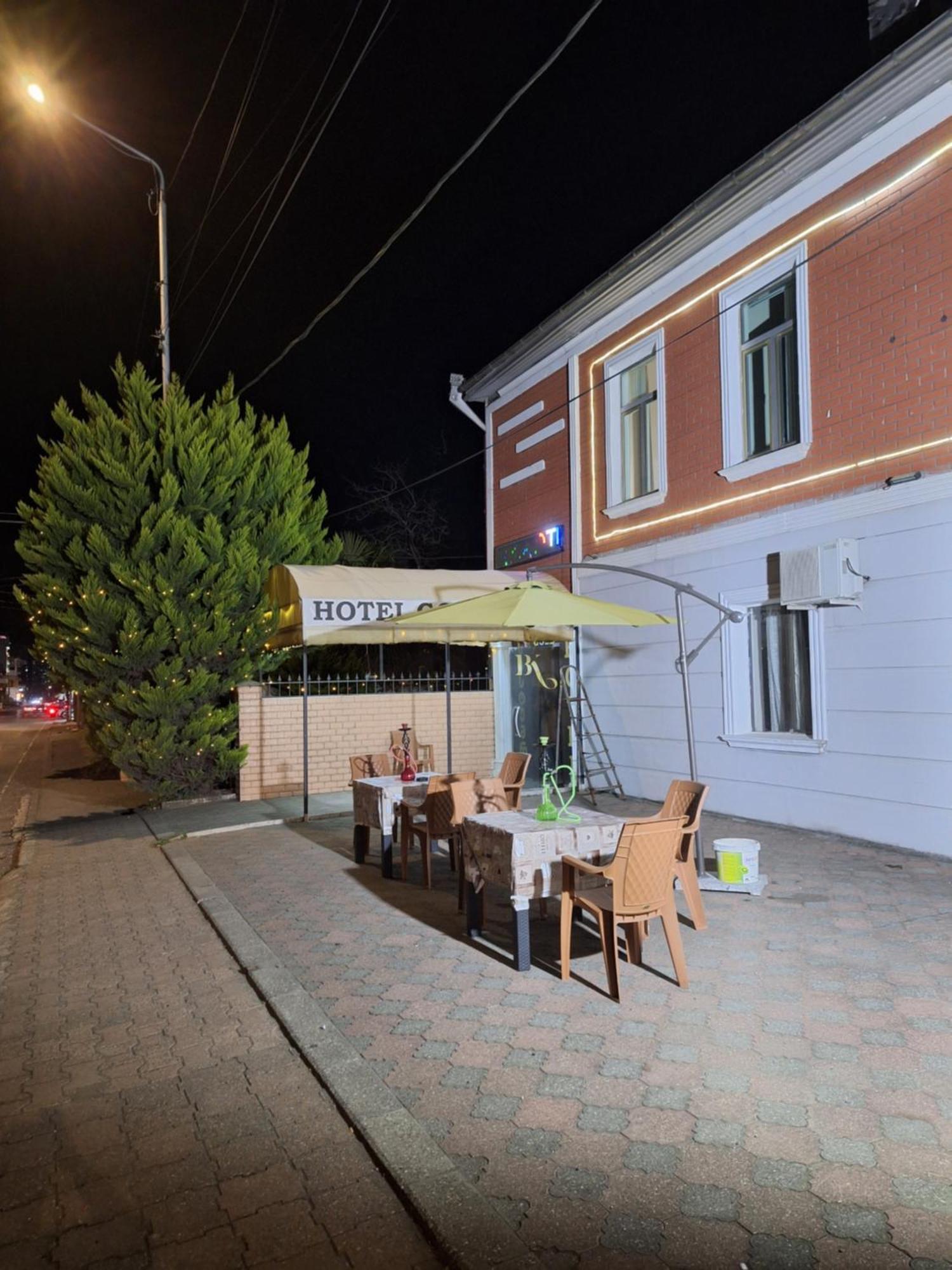 Gold Hotel Batum Екстериор снимка