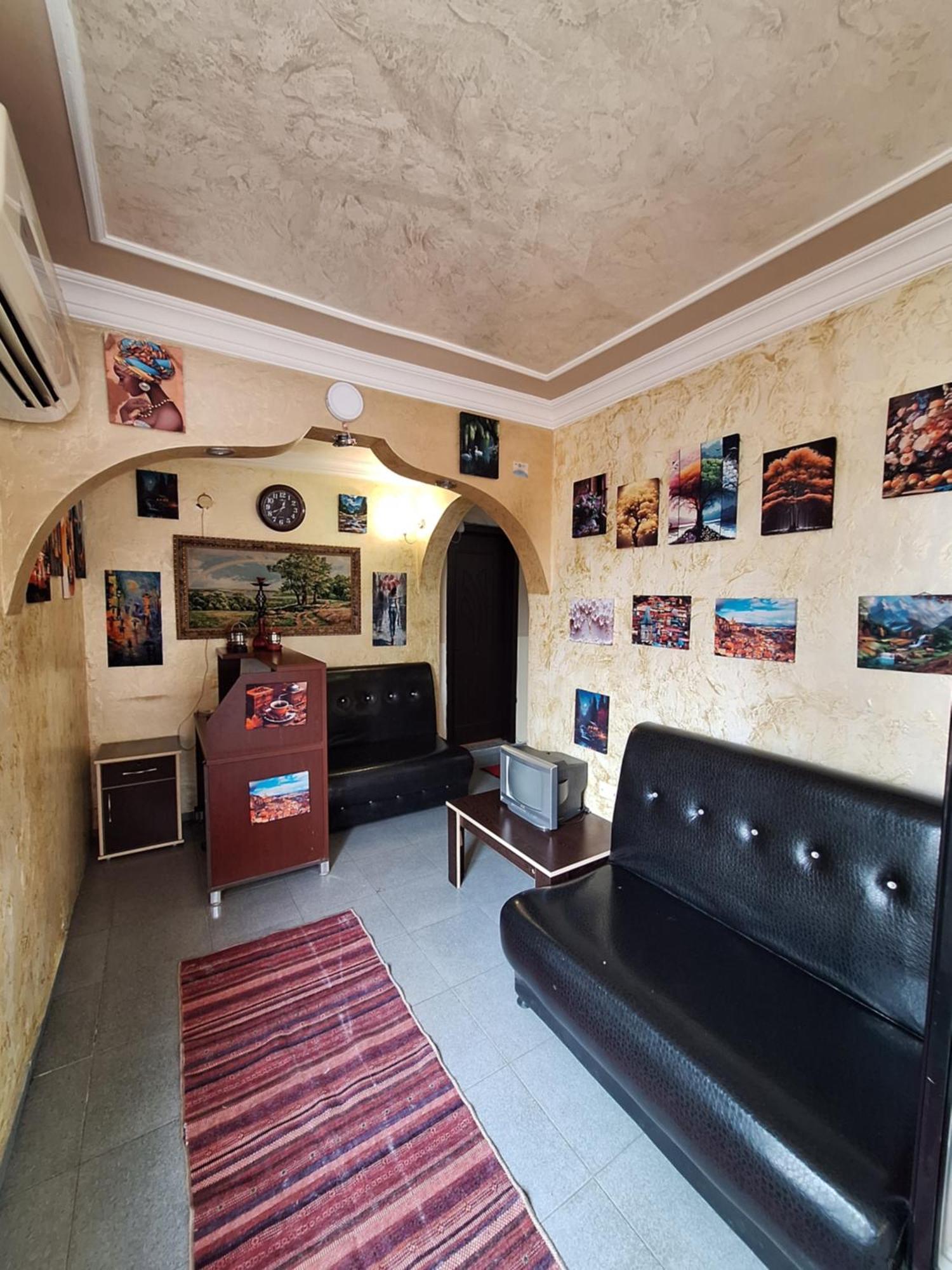 Gold Hotel Batum Екстериор снимка